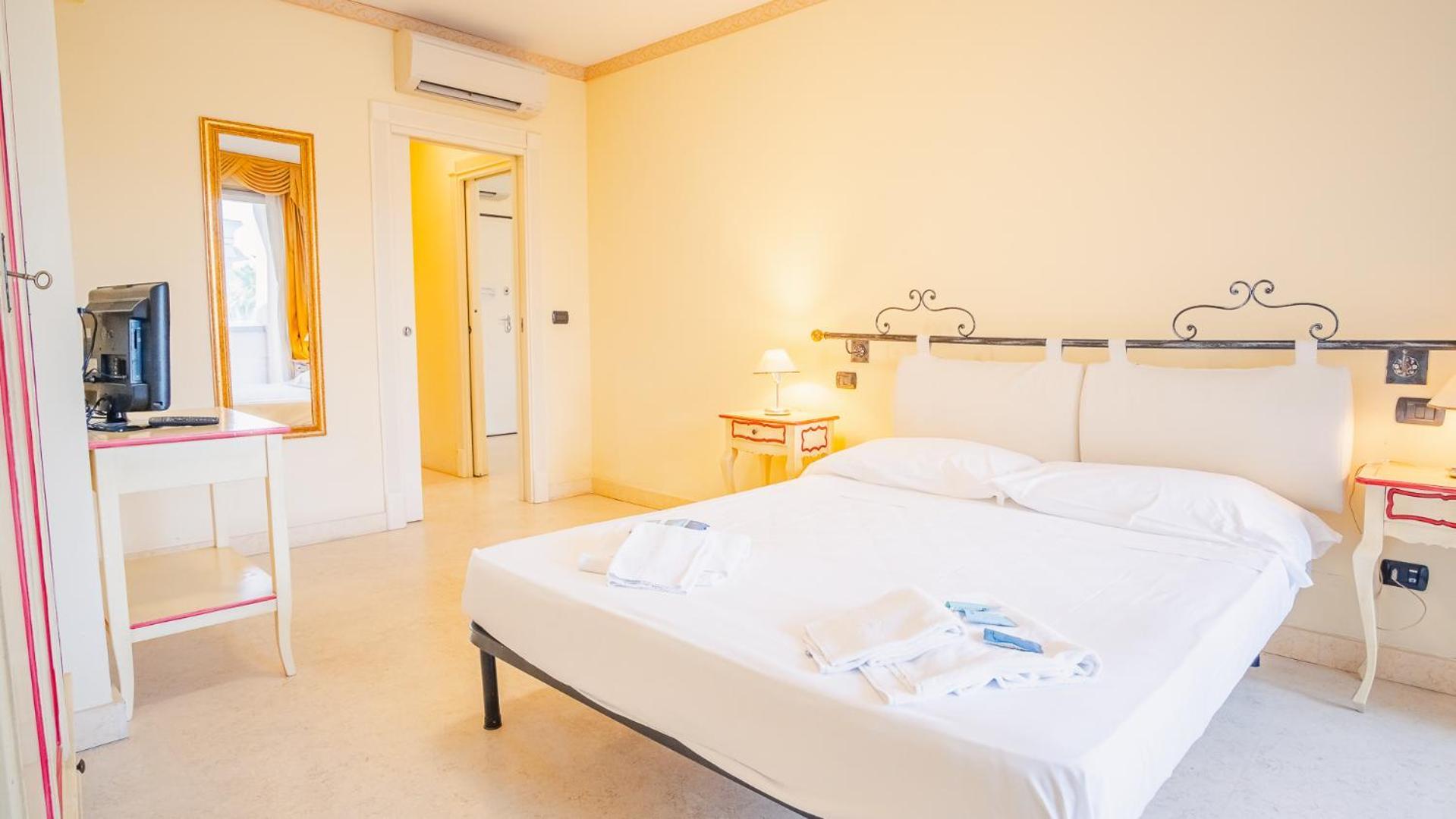 Relais Du Lac Village - Italian Homing Desenzano del Garda Ngoại thất bức ảnh